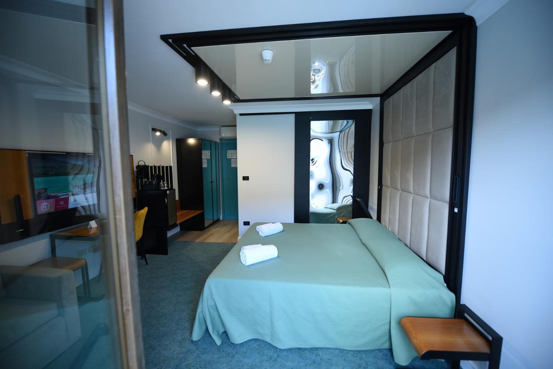 Hotel Celis Barcis Exterior photo